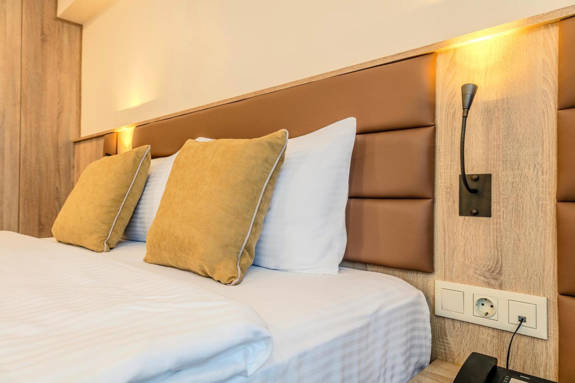 Roys Hotel & Suites Istanbul Exterior photo